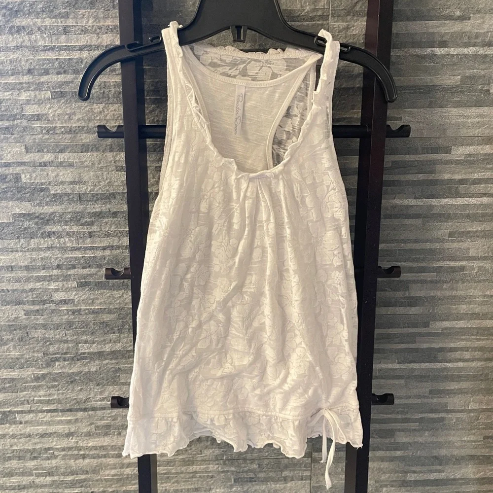 Powder Room Racer Back Floral Pattern Top - Picture 6 of 11